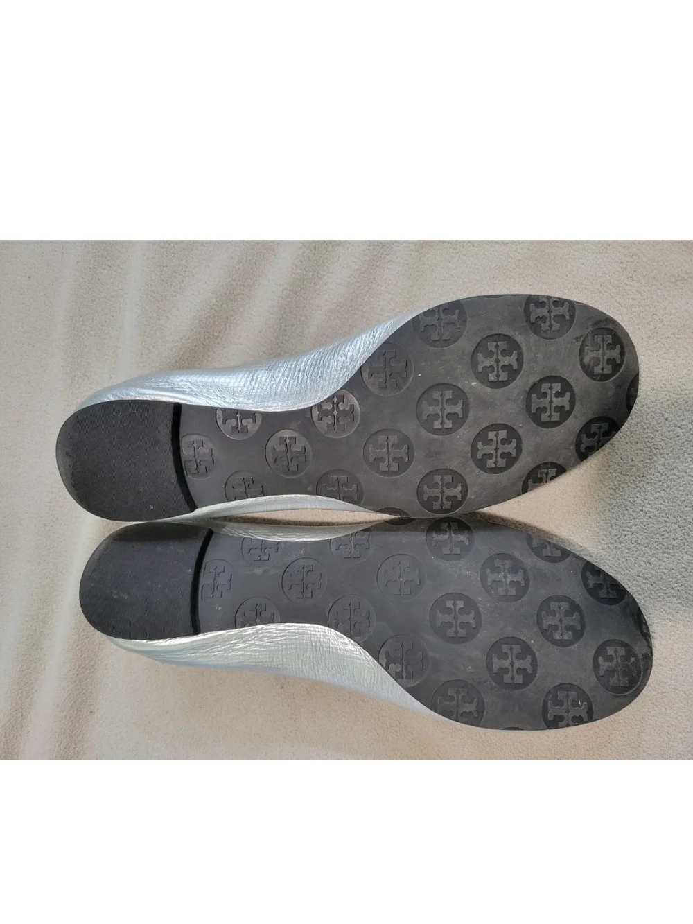 Tory BURCH Metallic Silver Logo Ballet Flats - Women's